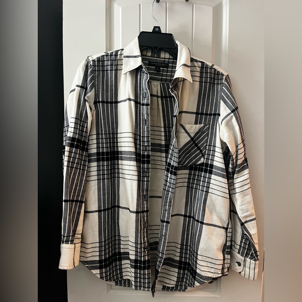 Banana Republic Plaid Button Up